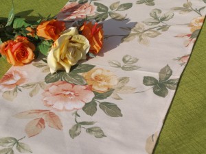 Asztali futó rózsás - Anglia rózsája terítő