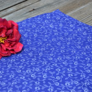 Kékfestő asztalközép - apróvirág mintás