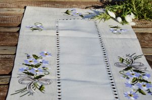 Kamillavirágos futó terítő - lenes anyagú 180x40