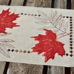 Őszi leveles kis terítő - hímzett mintával 25x40 cm